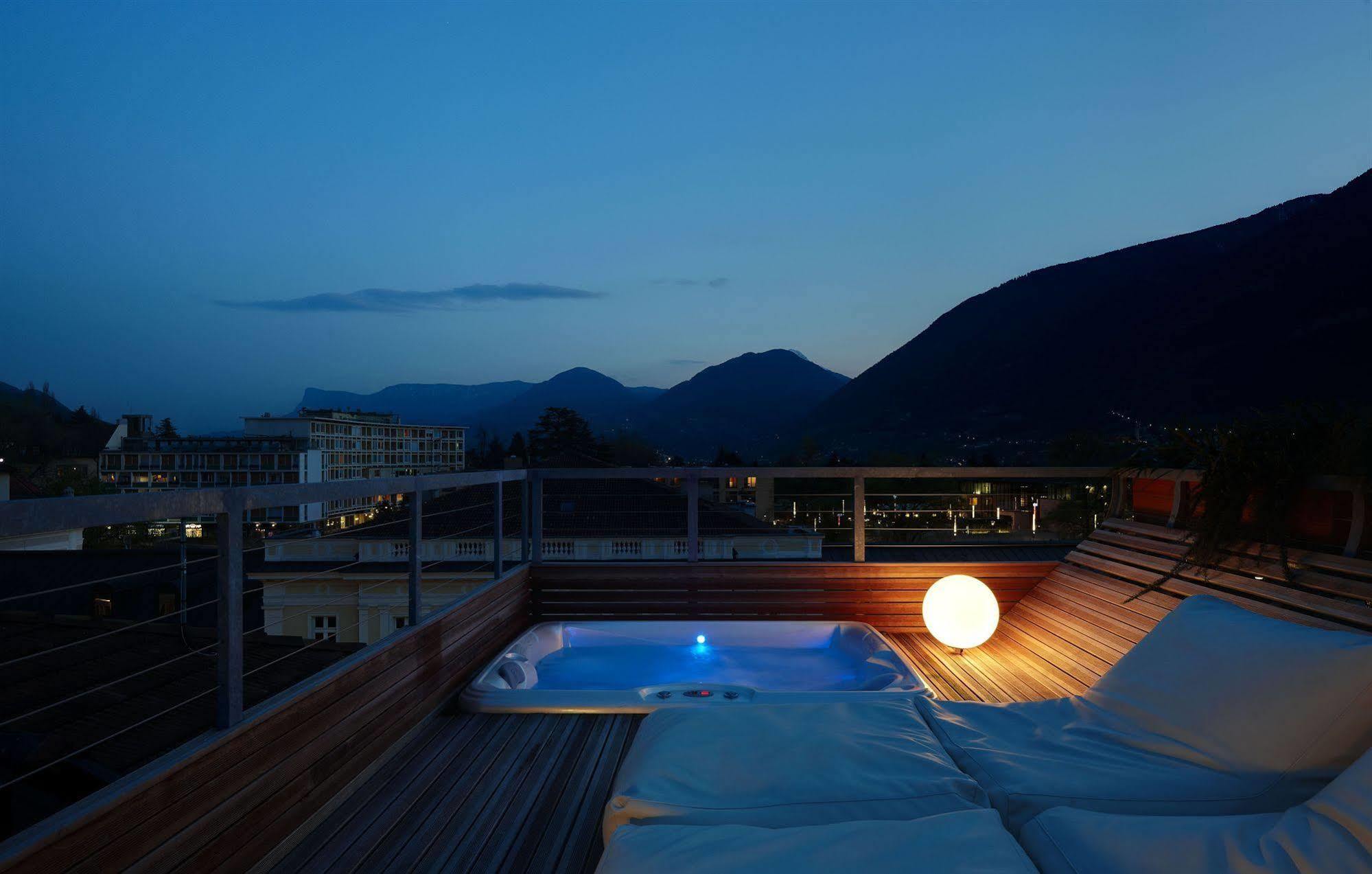 Boutique Hotel Imperialart Merano Exterior foto